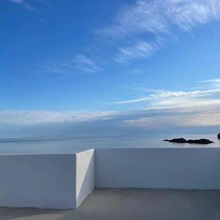 Santa Maria, Beluga Maisonette